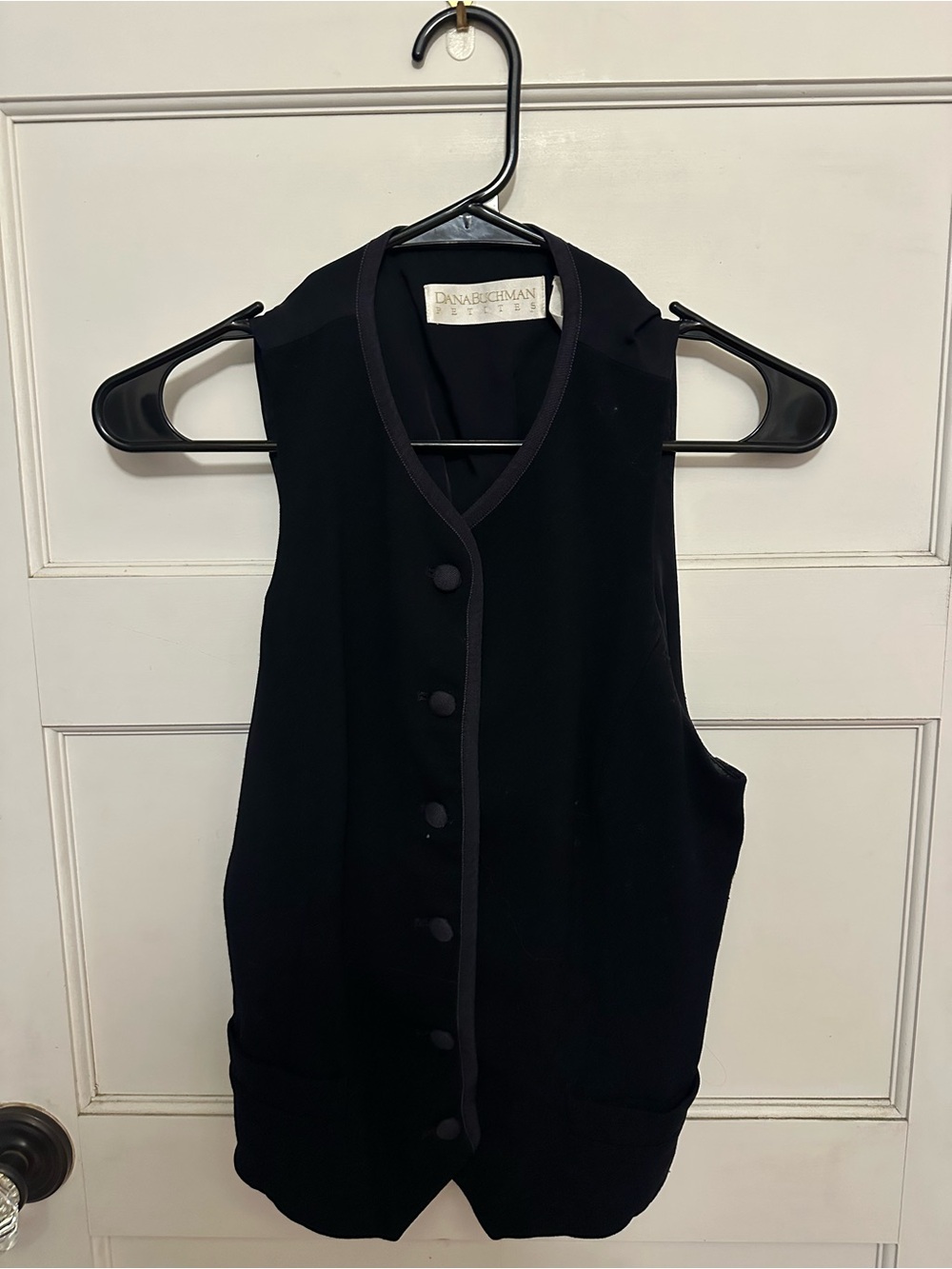 Dana Buchman Black Sleeveless Button-Front Vest with Contrast Trim